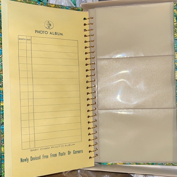 Rare 70’s photo album - Picture 3 of 4